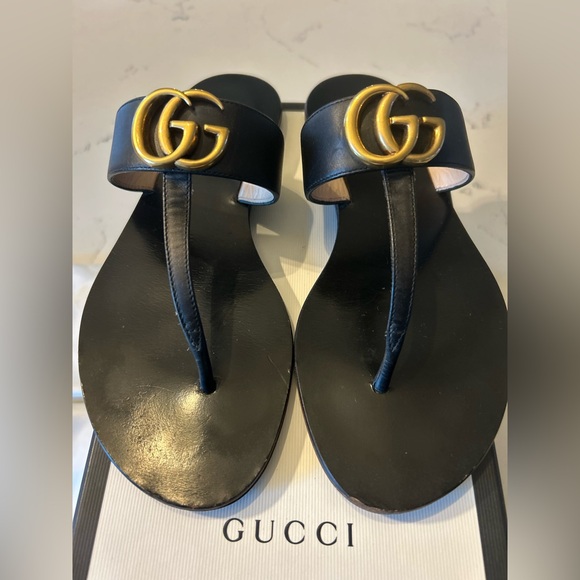 Gucci Shoes - GUCCI GG MARMONT THONG SANDAL